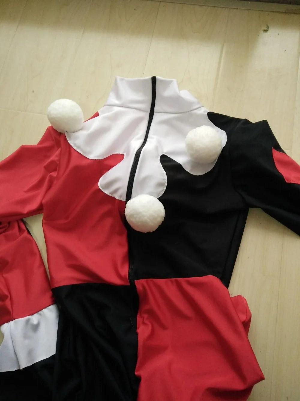 Classic Harley Quinn Costume for Adults – Halloween, Cosplay, Fancy Dress for Women