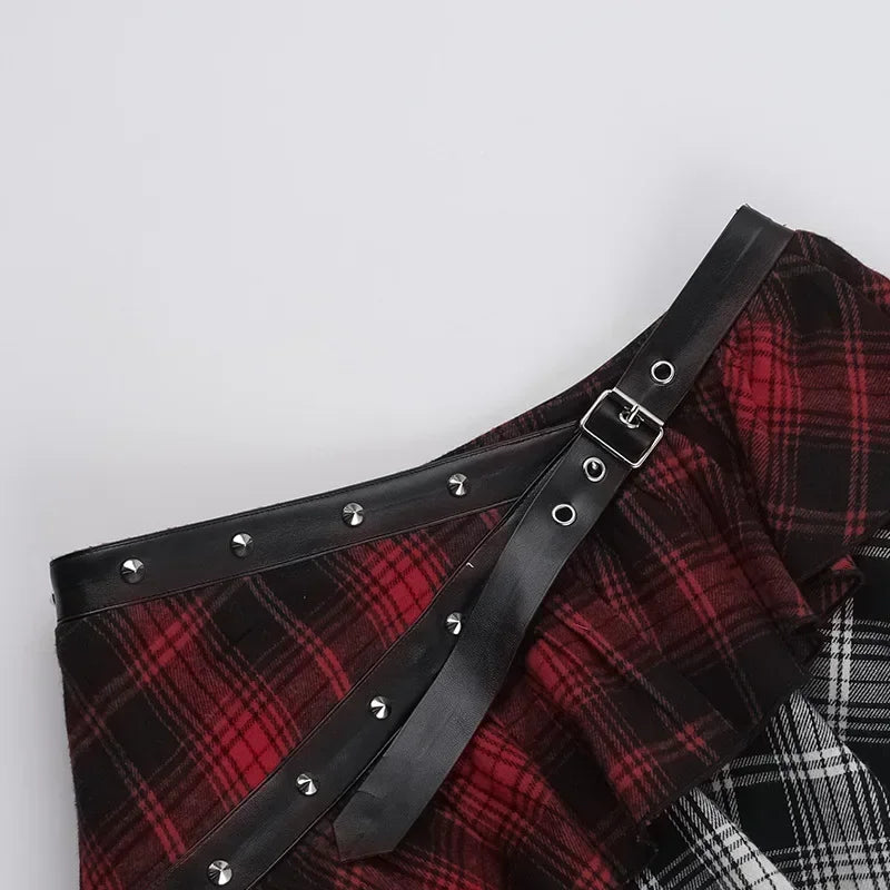 Gothic Plaid Mini Skirt – Y2K Punk Rock High Waist Irregular Skirt with Lace Detail