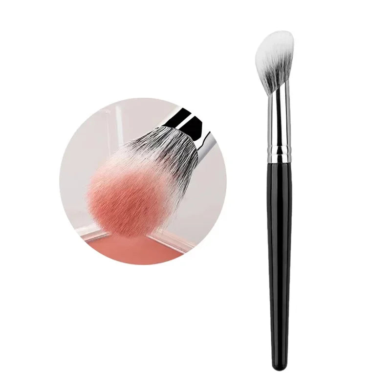 Karsyngirl Luxury Peach Heart Blush Brush – Compact and Precise Makeup Tool for Flawless Cheek Definition and Glow