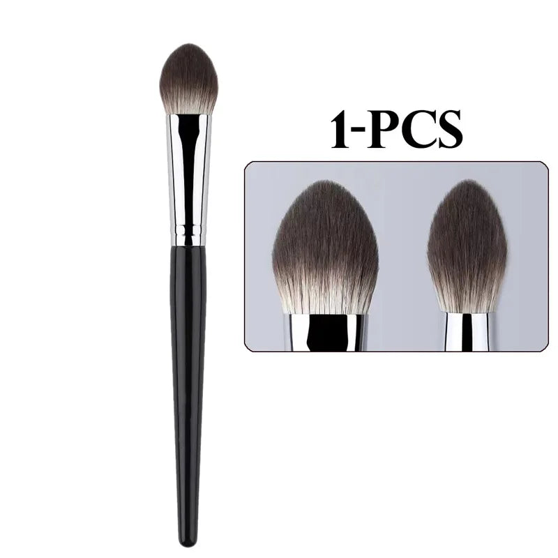 Karsyngirl Luxury Peach Heart Blush Brush – Compact and Precise Makeup Tool for Flawless Cheek Definition and Glow