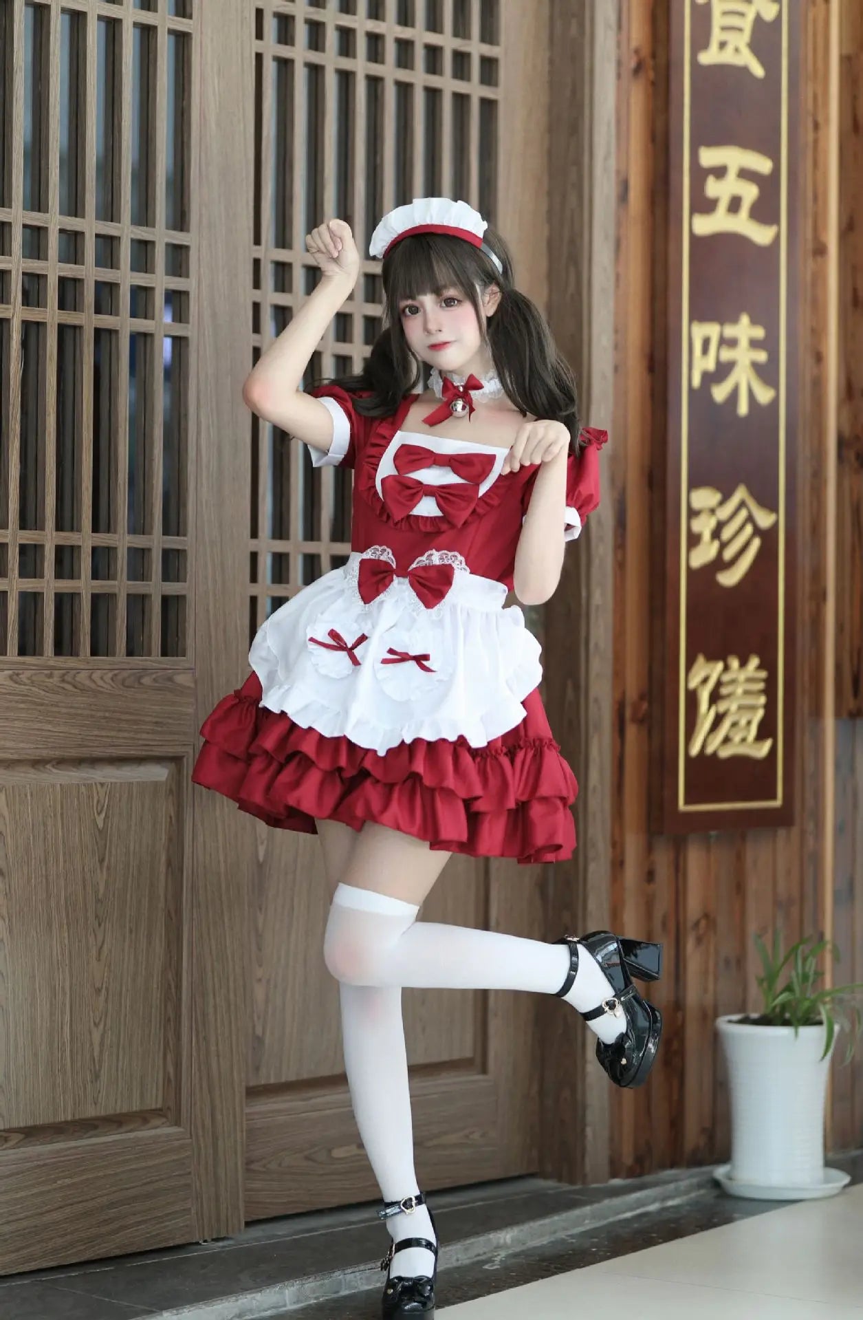 Cosplay Costumes Japanese Soft Girl Maid Wear Ladies Dress Cute Pink Lolita Uniform Suit Cos Clothing Women Skirt Bow Gift Sets